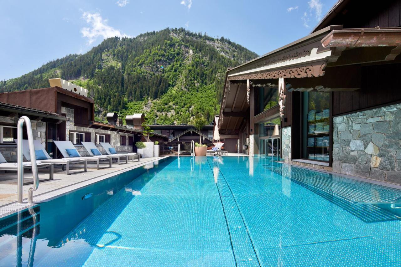 Hotel Neue Post Майерхофен Екстериор снимка